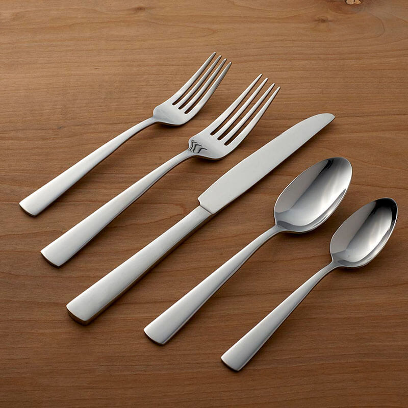 Oneida Nocha 20 Piece Set, Service for 4 - H098020A