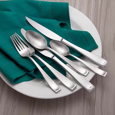 Oneida Satin Moda 75 Piece Set, Service for 12 - F118075AL20